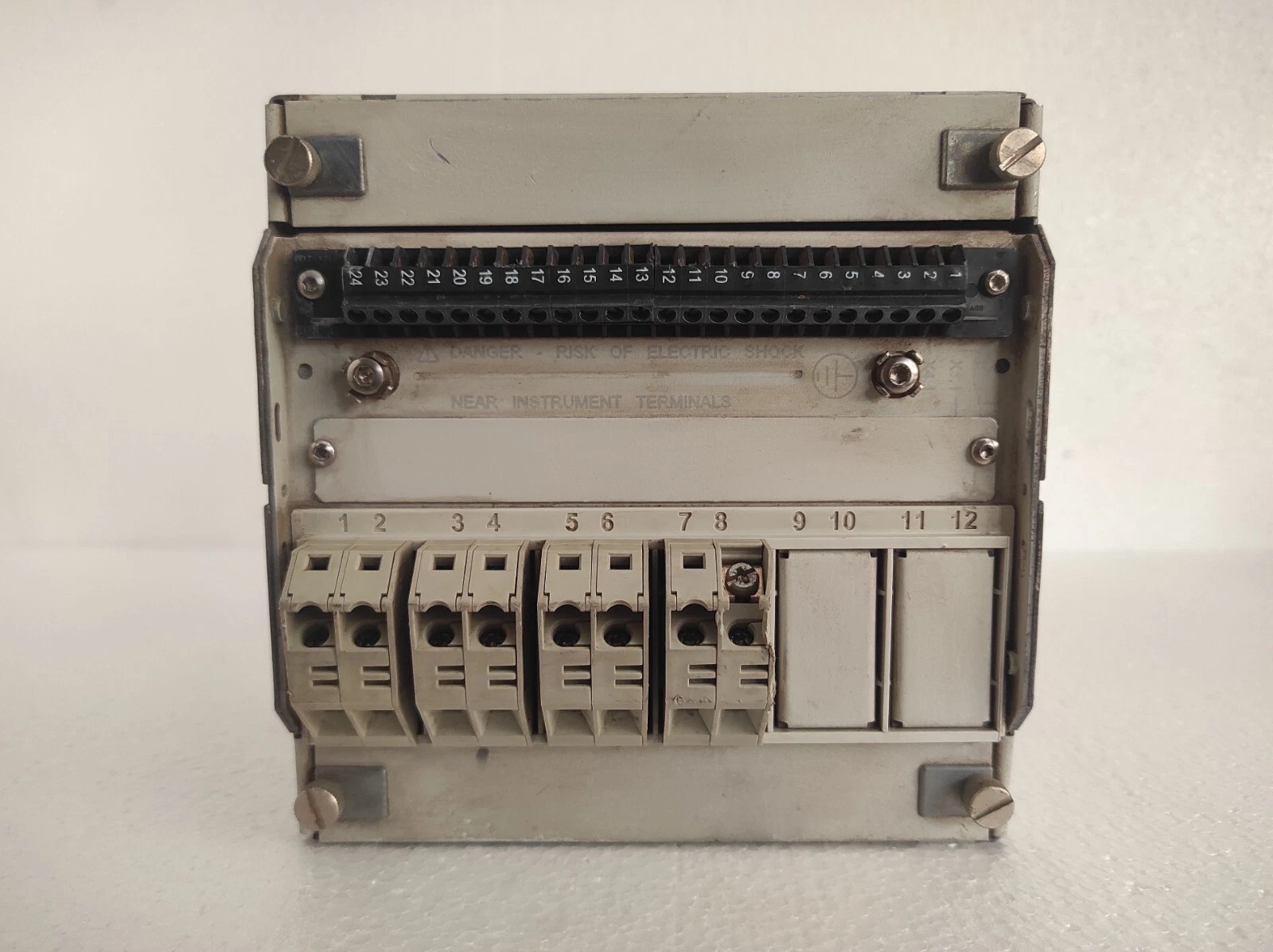 admin/uploads/uploads/abb rem610 motor protection relay_2.webp